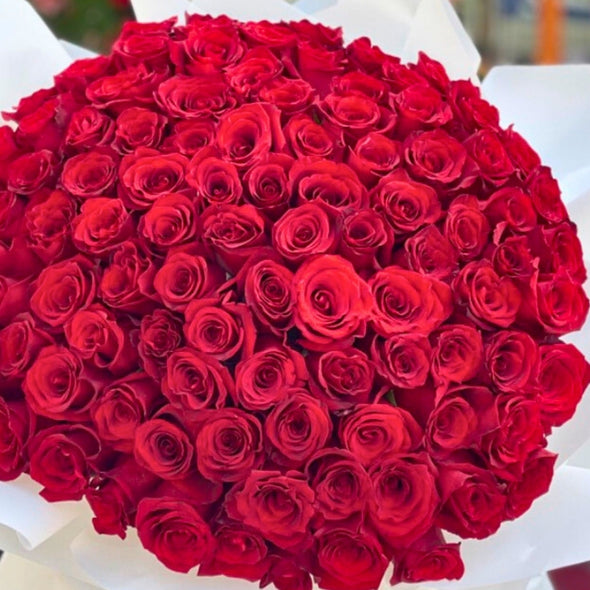 Special red valentine Bouqeut